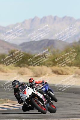 media/Nov-16-2025-Race Pace (Sun) [[8c5fa54630]]/Non Verified Riders (1st 20 Minutes)/2-Turn 10 (1010am)/